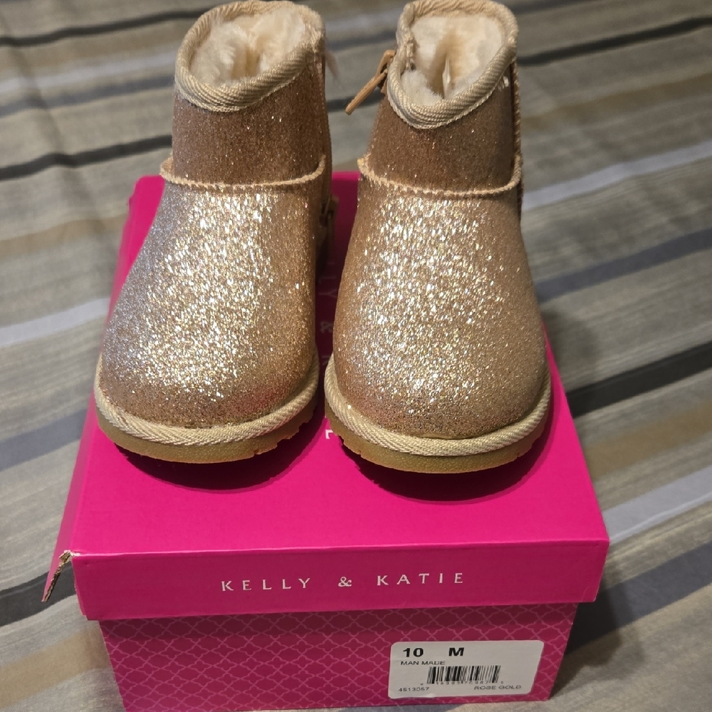 Kelly & Katie Glittery Kids Boots - Shiny Gold - Picture 1 of 1